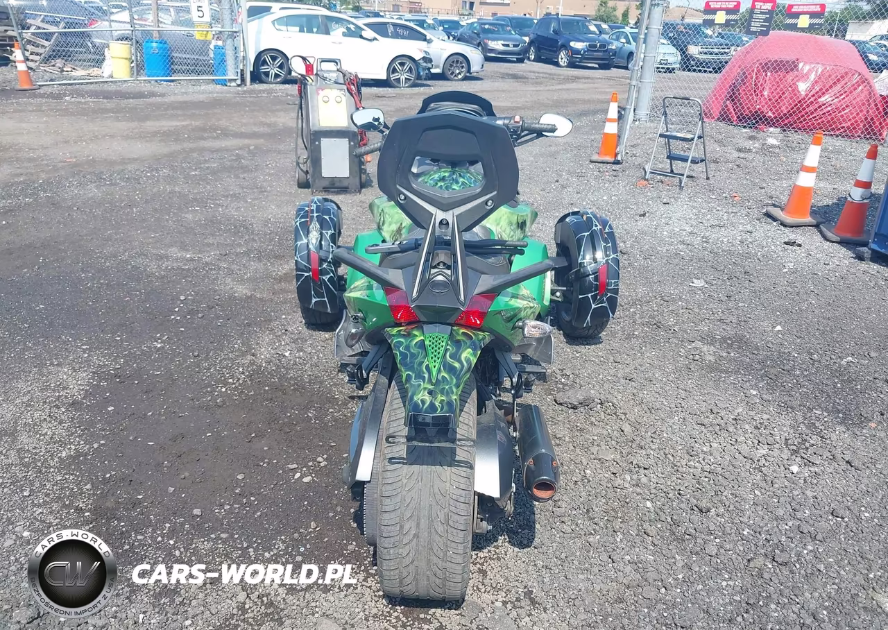 2013 Can-Am Spyder Roadster Rs-Rs-S VIN:2BXNABC18DV000981 - 6