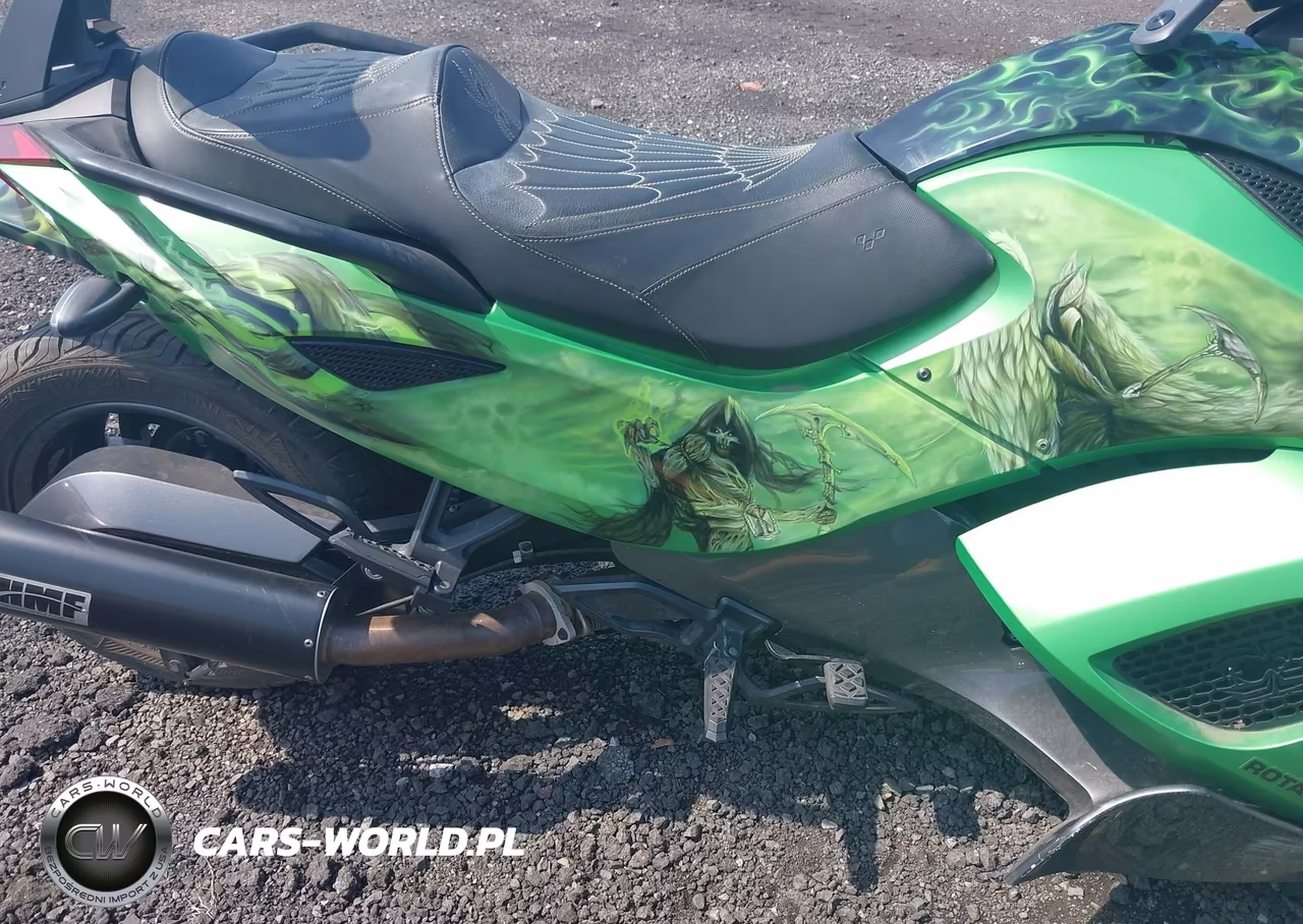 2013 Can-Am Spyder Roadster Rs-Rs-S VIN:2BXNABC18DV000981 - 8