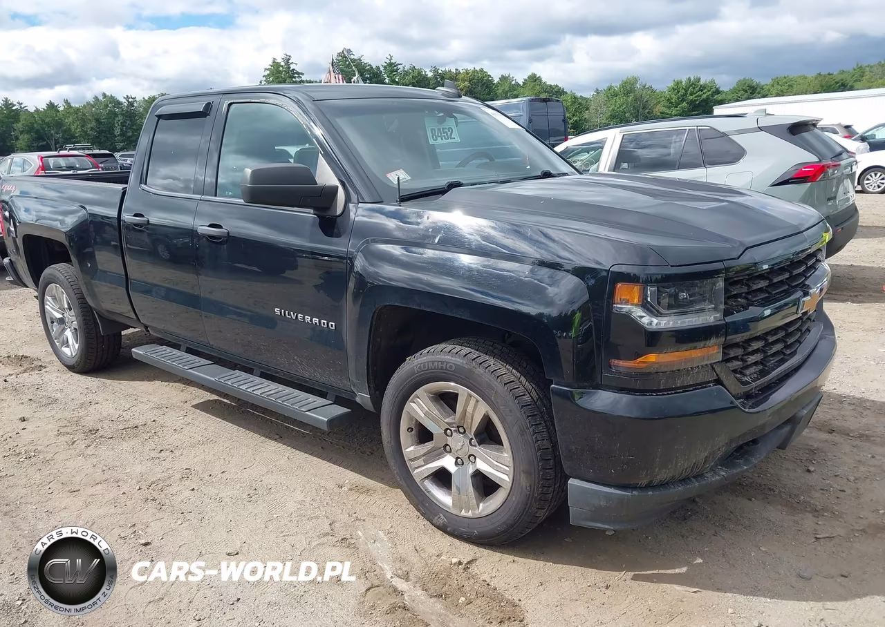 2018 Chevrolet Silverado 1500 Custom