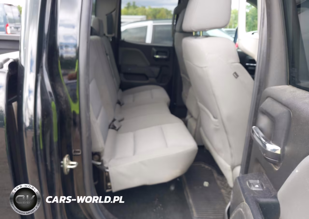 2018 Chevrolet Silverado 1500 Custom VIN:1GCVKPEC2JZ371010 - 8