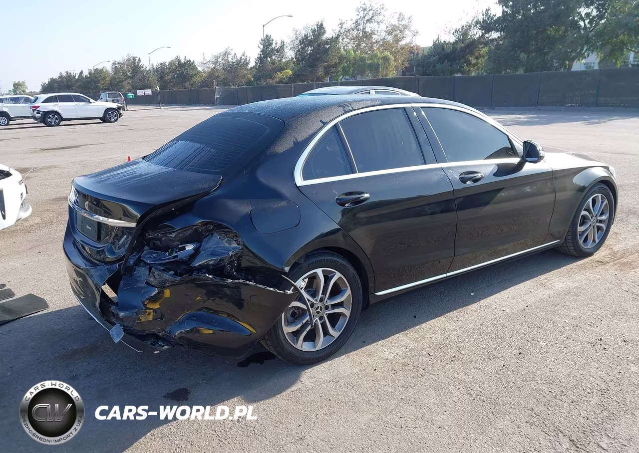 2017 Mercedes-Benz C 300 VIN:55SWF4JB1HU219447 - 4