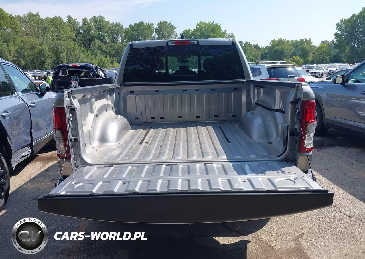 2024 Ram 1500 Tradesman 4X4 5'7 Box VIN:1C6RRFGG1RN190840 - 17