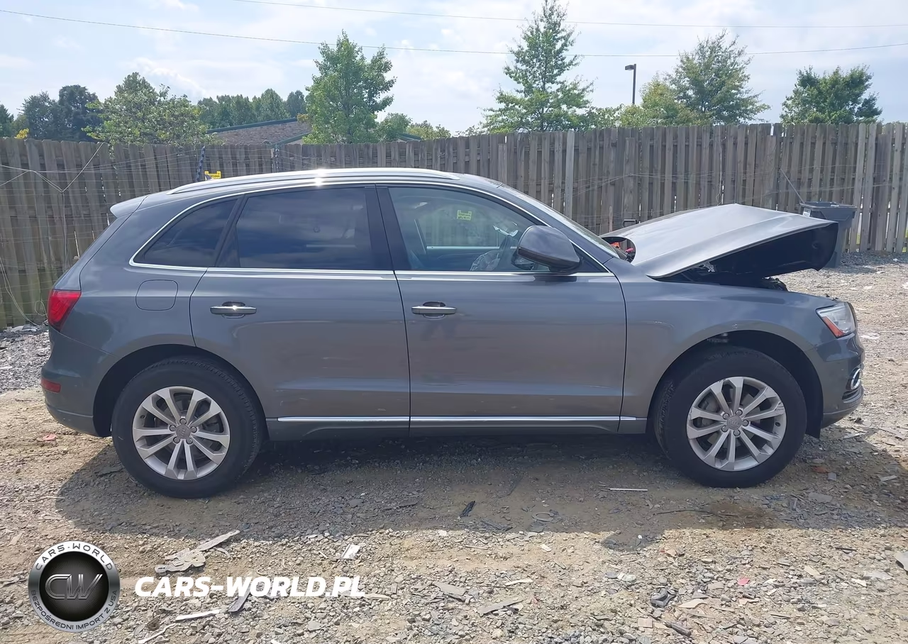 2016 Audi Q5 2.0T Premium VIN:WA1L2AFPXGA038609 - 14