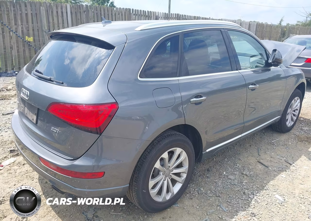 2016 Audi Q5 2.0T Premium VIN:WA1L2AFPXGA038609 - 4