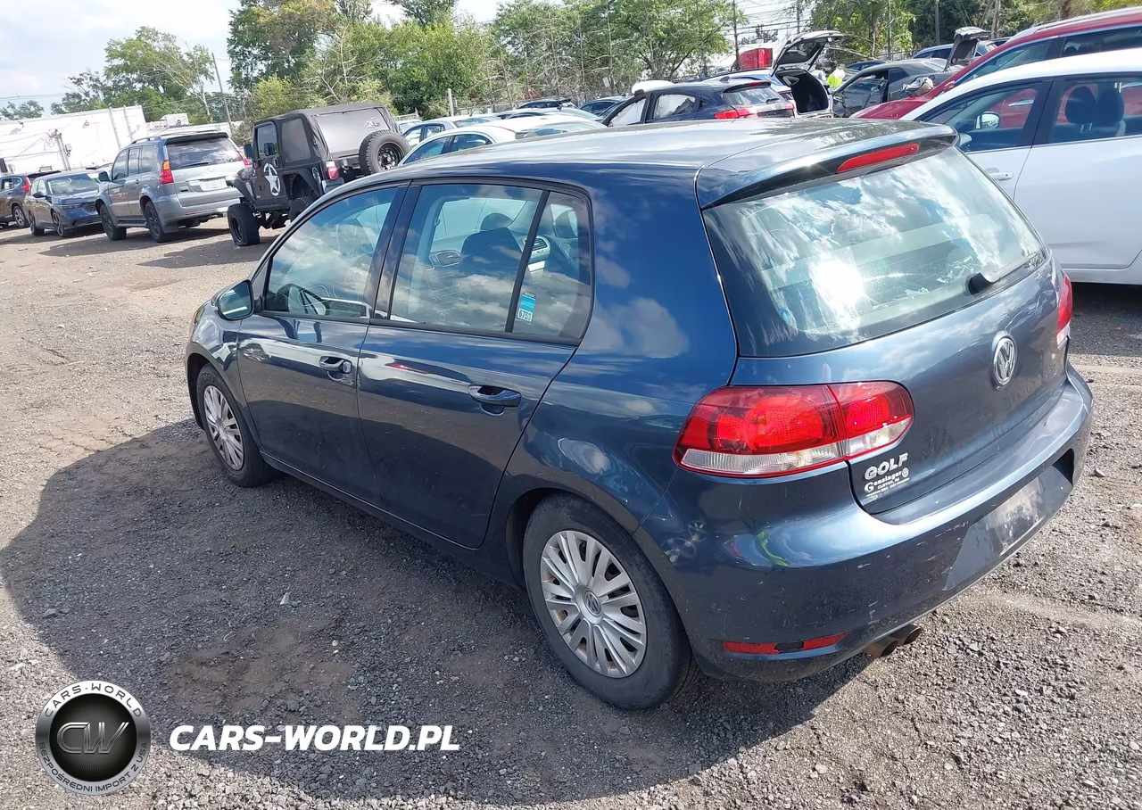 2013 Volkswagen Golf 2.5L 4-Door VIN:WVWDB7AJ2DW076270 - 3