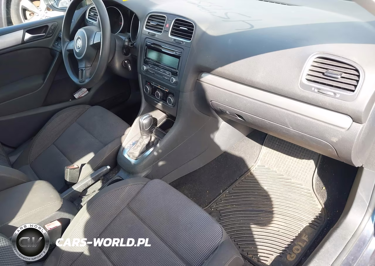 2013 Volkswagen Golf 2.5L 4-Door VIN:WVWDB7AJ2DW076270 - 5