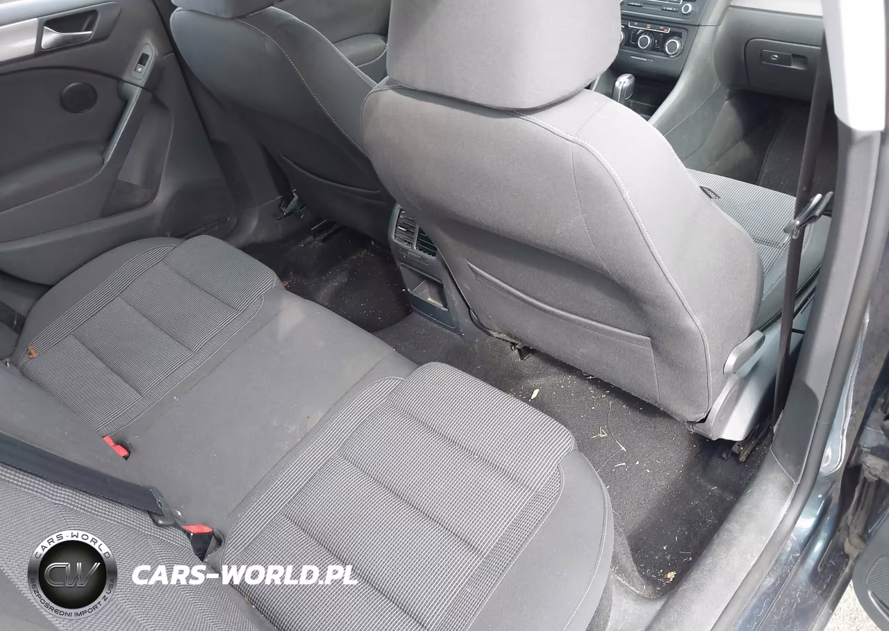 2013 Volkswagen Golf 2.5L 4-Door VIN:WVWDB7AJ2DW076270 - 8
