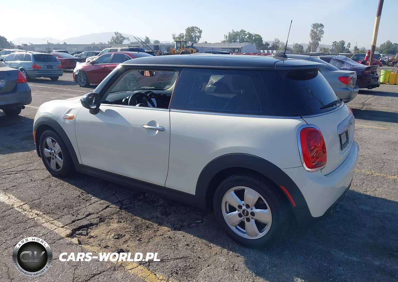 2015 Mini Hardtop Cooper VIN:WMWXM5C5XFT938325 - 3