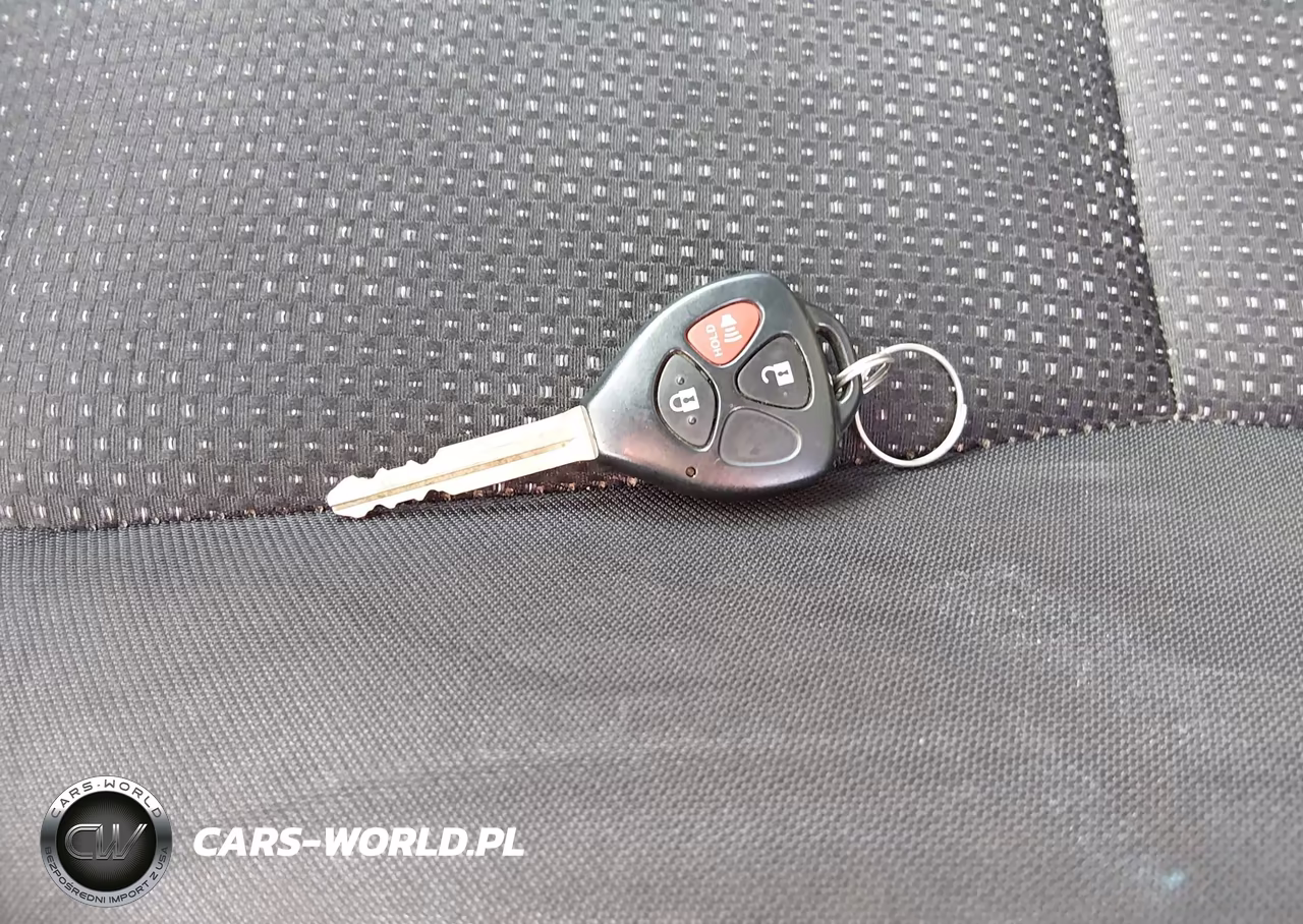 2010 Pontiac Vibe VIN:5Y2SP6E88AZ402884 - 11