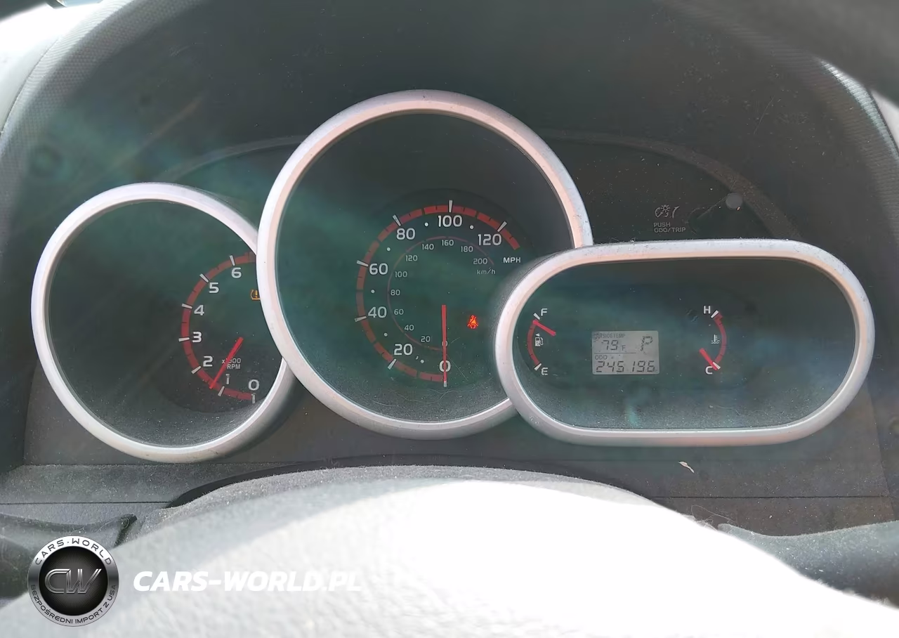 2010 Pontiac Vibe VIN:5Y2SP6E88AZ402884 - 7