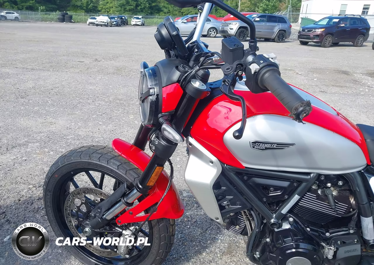 2025 Ducati Scrambler Icon VIN:ZDMKAT3M9SB008728 - 17