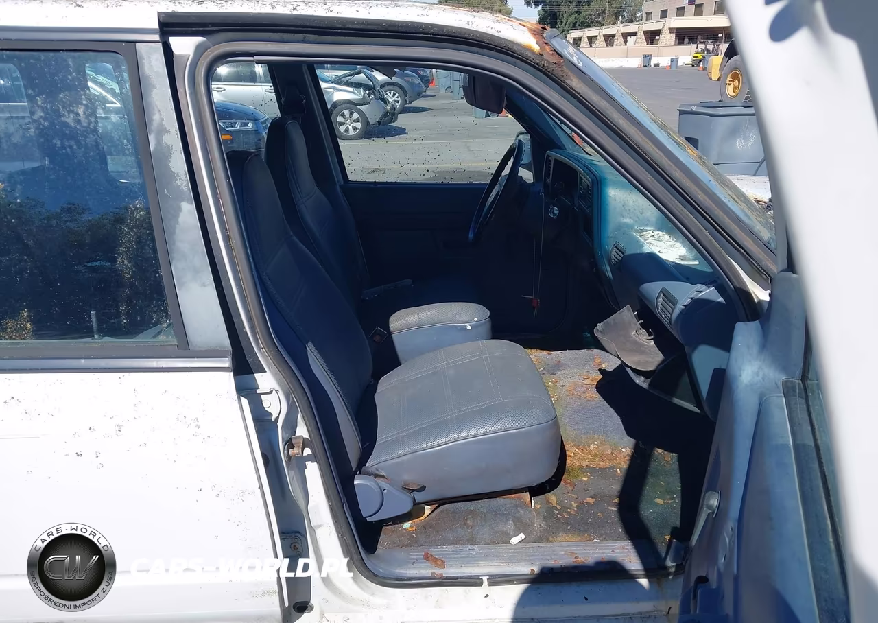 1992 Ford Explorer VIN:1FMDU34X1NUB14535 - 5