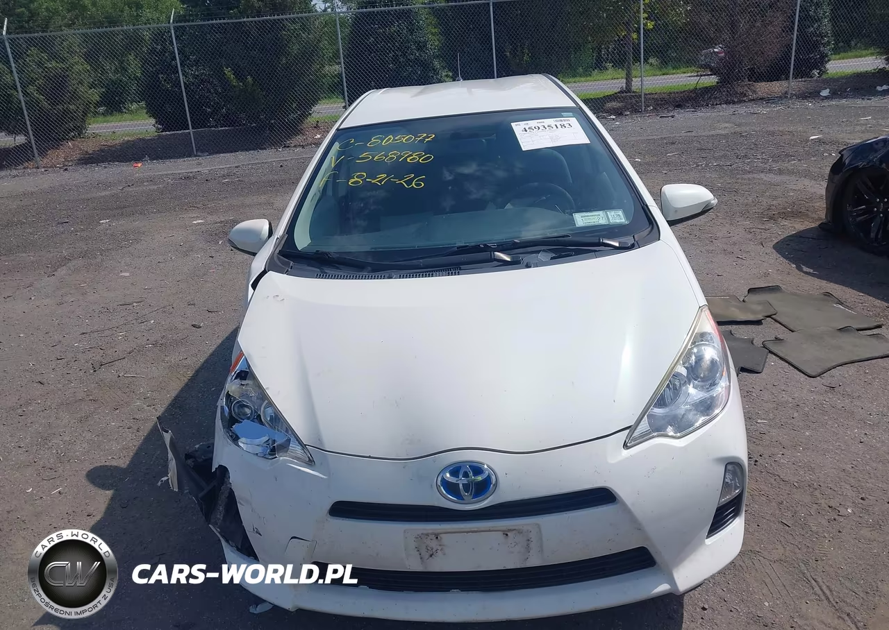 2014 Toyota Prius C Two VIN:JTDKDTB35E1568980 - 12
