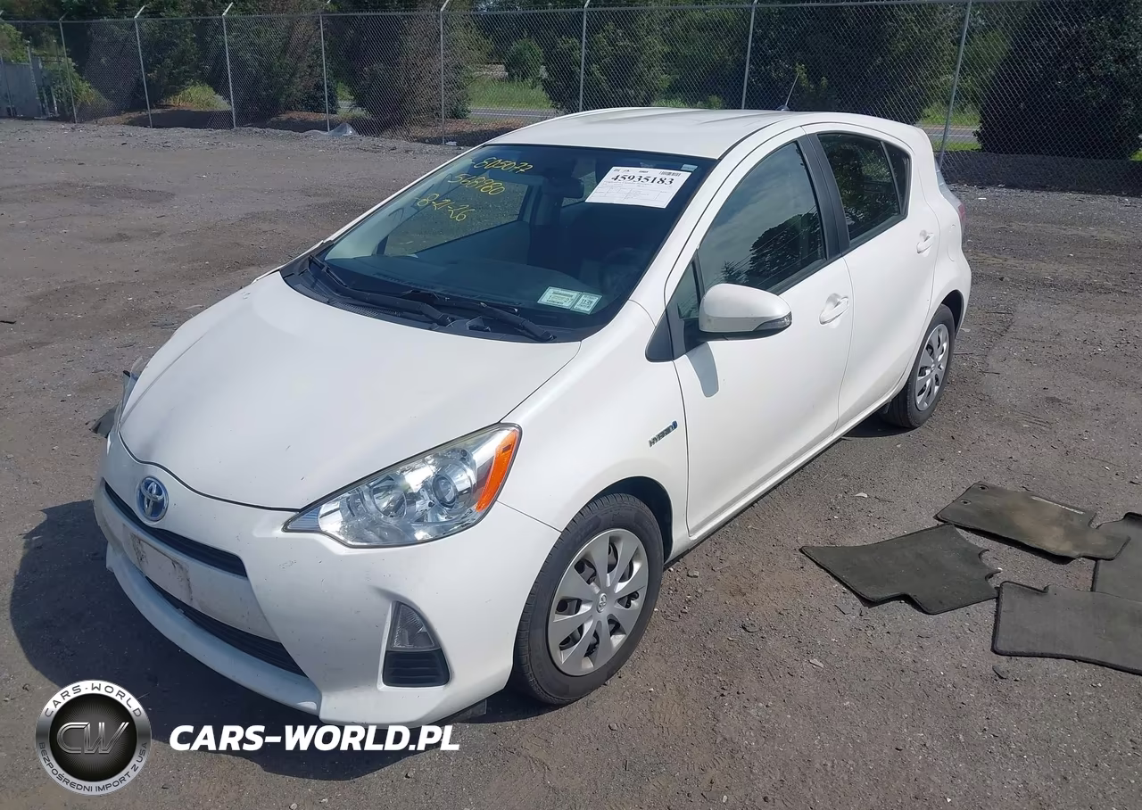 2014 Toyota Prius C Two VIN:JTDKDTB35E1568980 - 2