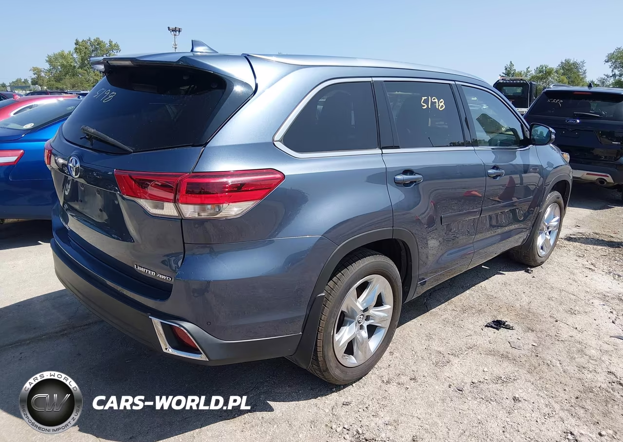2018 Toyota Highlander Limited VIN:5TDDZRFH8JS889525 - 4