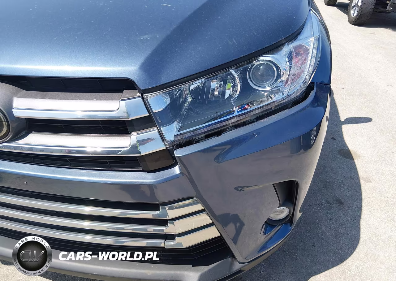 2018 Toyota Highlander Limited VIN:5TDDZRFH8JS889525 - 6