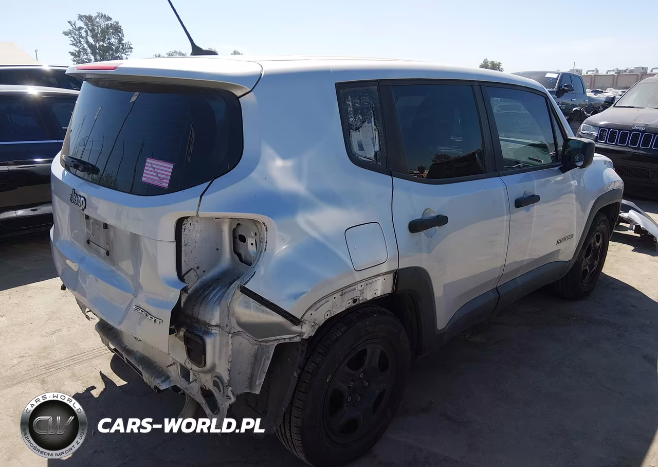 2015 Jeep Renegade Sport VIN:ZACCJAAT8FPB45766 - 4