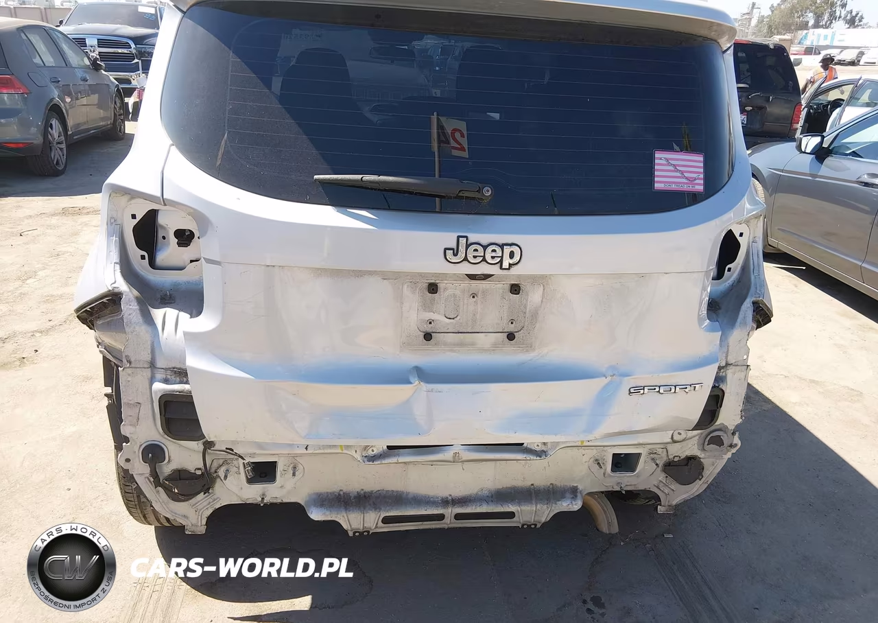 2015 Jeep Renegade Sport VIN:ZACCJAAT8FPB45766 - 6
