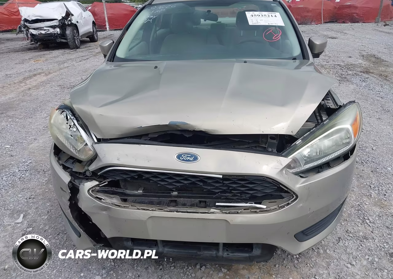 2016 Ford Focus Se VIN:1FADP3F20GL265863 - 6