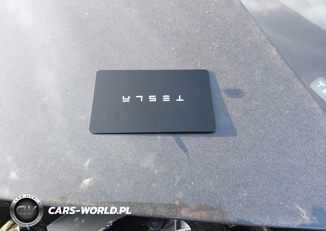 2026 Tesla Model Y VIN:7SAYGDED7TA753242 - 10
