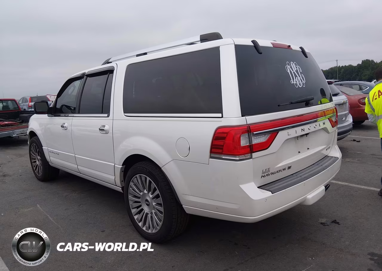 2016 Lincoln Navigator L Select VIN:5LMJJ3JT4GEL11609 - 3