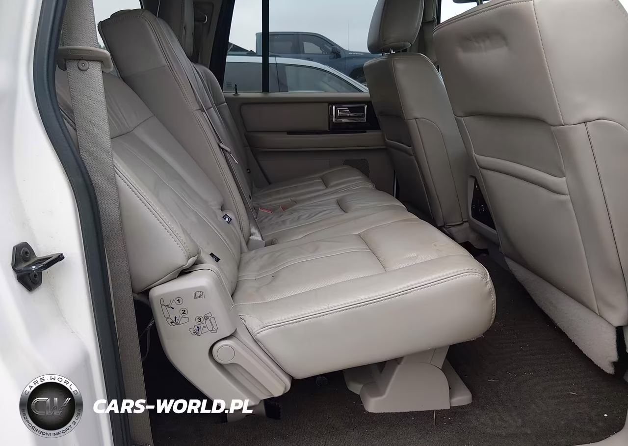 2016 Lincoln Navigator L Select VIN:5LMJJ3JT4GEL11609 - 8