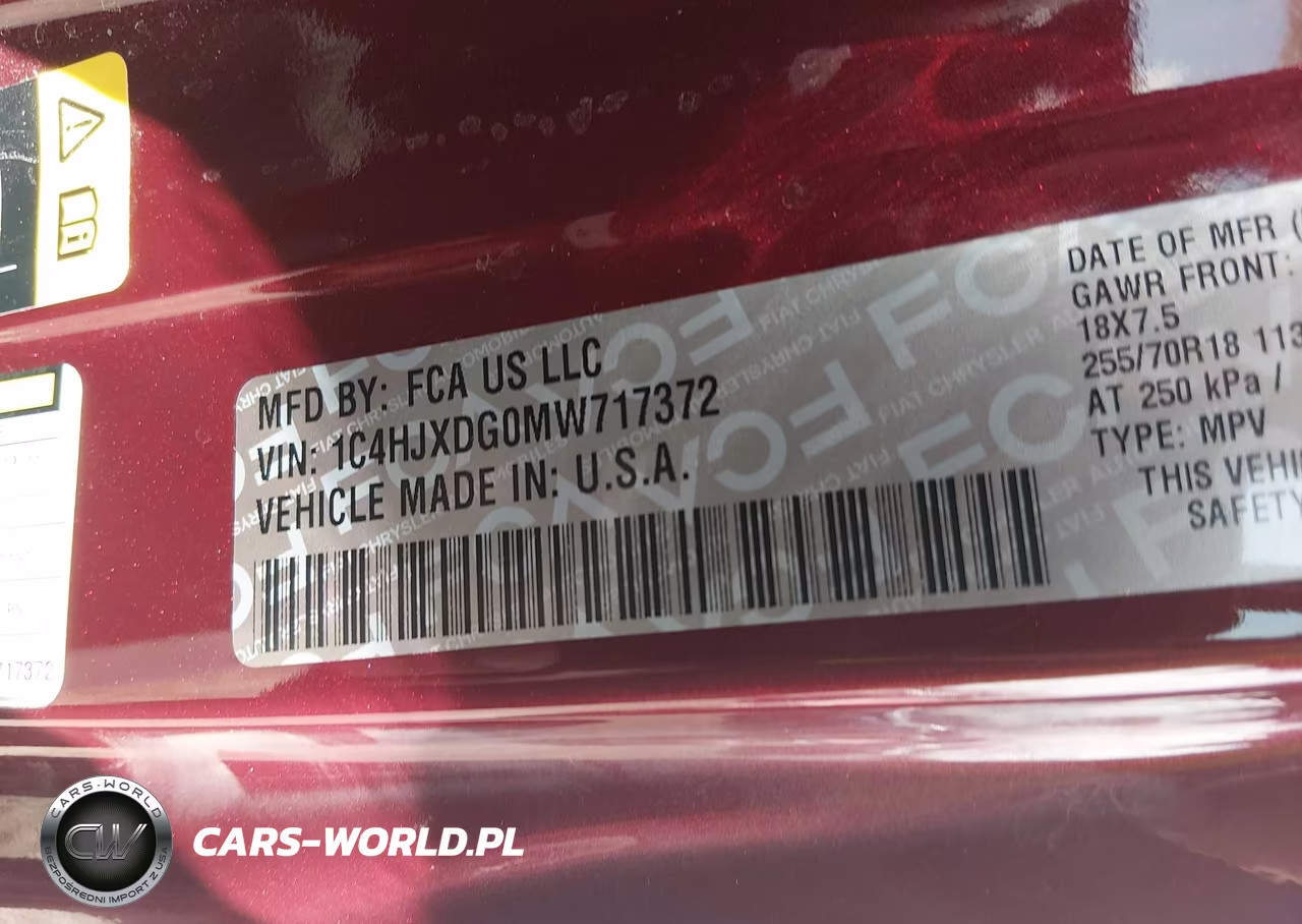 2021 Jeep Wrangler Unlimited Sport Altitude 4X4 VIN:1C4HJXDG0MW717372 - 9