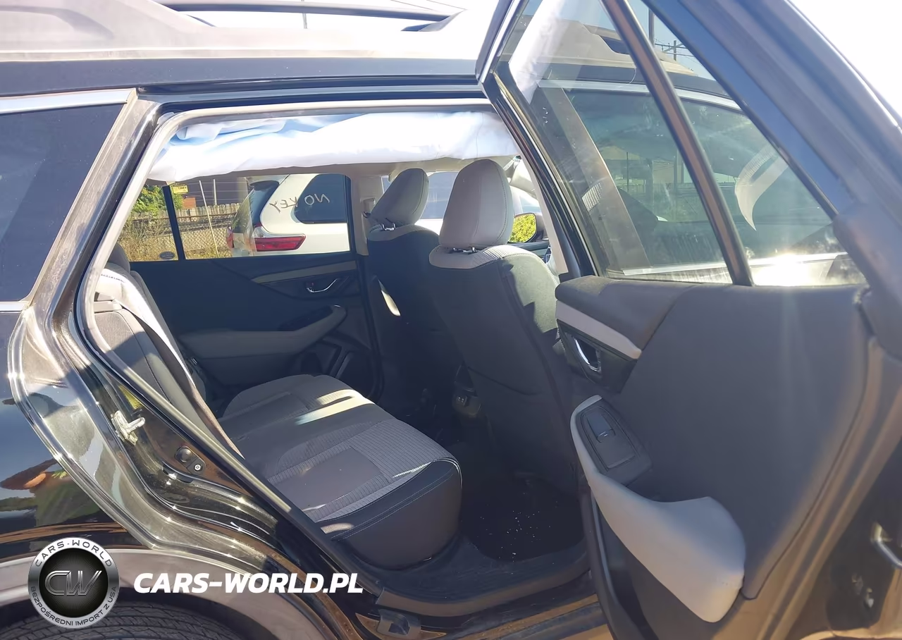 2020 Subaru Outback Premium VIN:4S4BTACC3L3118974 - 8