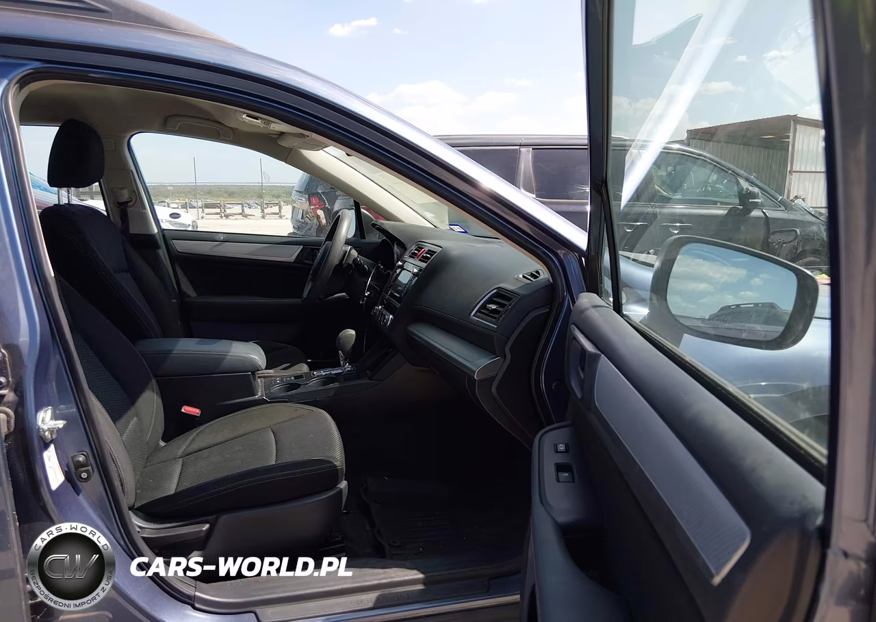2018 Subaru Outback 2.5I VIN:4S4BSAAC1J3300952 - 5