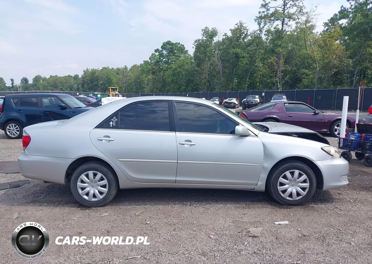 2006 Toyota Camry Le VIN:4T1BE32K46U734678 - 12