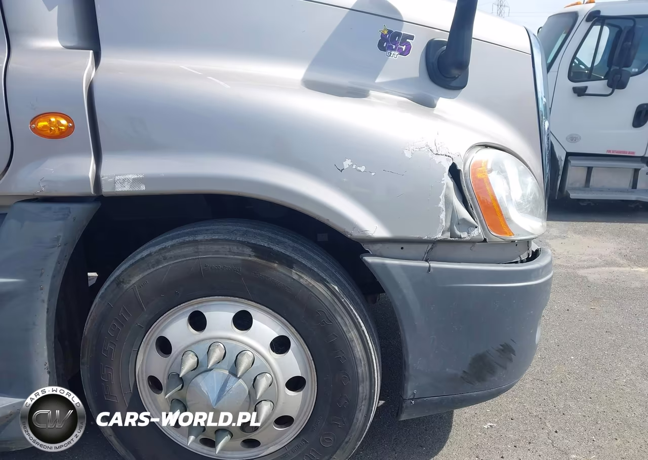 2016 Freightliner Cascadia 125 VIN:3AKJGLDR4GSGV7788 - 11