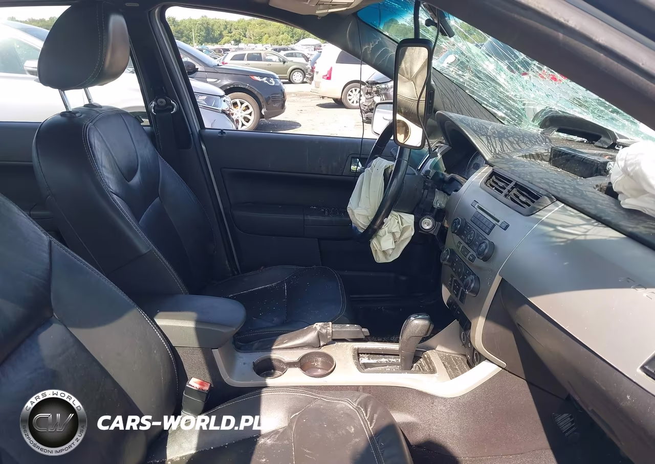 2008 Ford Focus Se-Ses VIN:1FAHP35NX8W202783 - 5