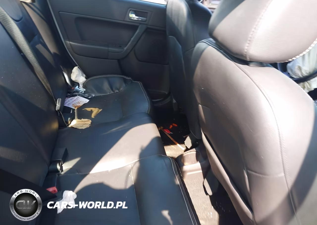 2008 Ford Focus Se-Ses VIN:1FAHP35NX8W202783 - 8