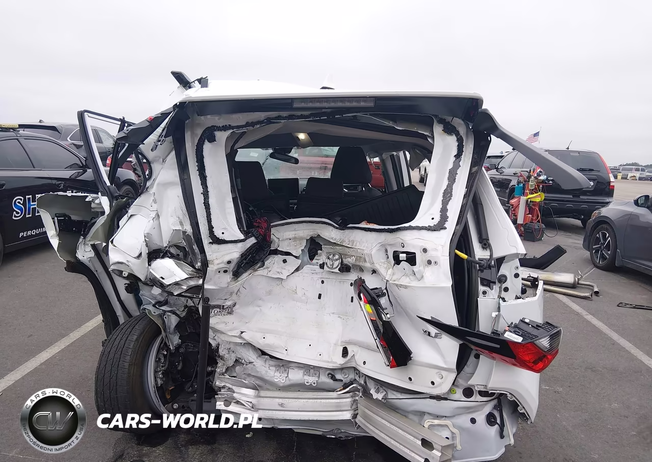 2024 Toyota Rav4 Xle VIN:2T3W1RFV7RW336686 - 16