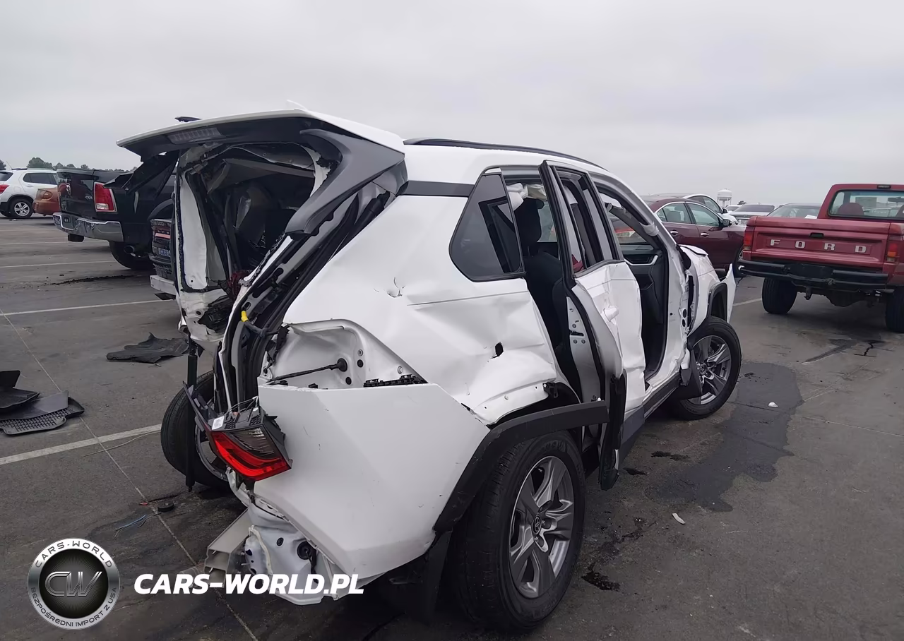 2024 Toyota Rav4 Xle VIN:2T3W1RFV7RW336686 - 4