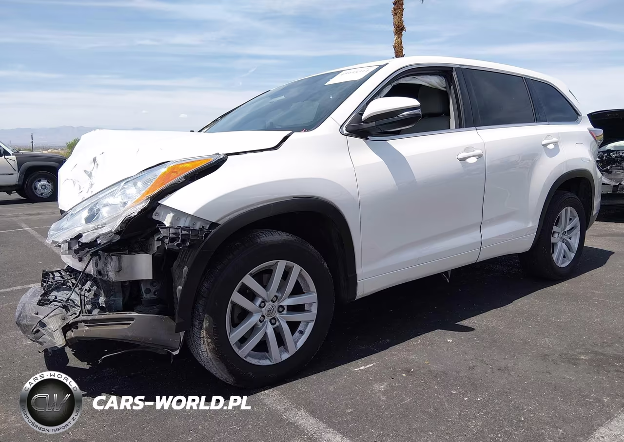 2015 Toyota Highlander Le V6 VIN:5TDZKRFHXFS089813 - 2
