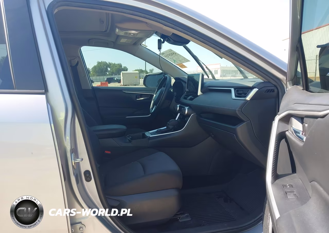 2023 Toyota Rav4 Hybrid Xle VIN:JTMRWRFV7PD195451 - 5
