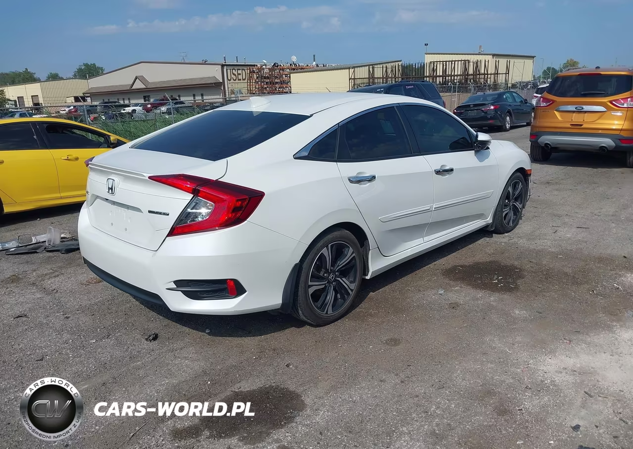 2016 Honda Civic Touring VIN:19XFC1F92GE037176 - 4