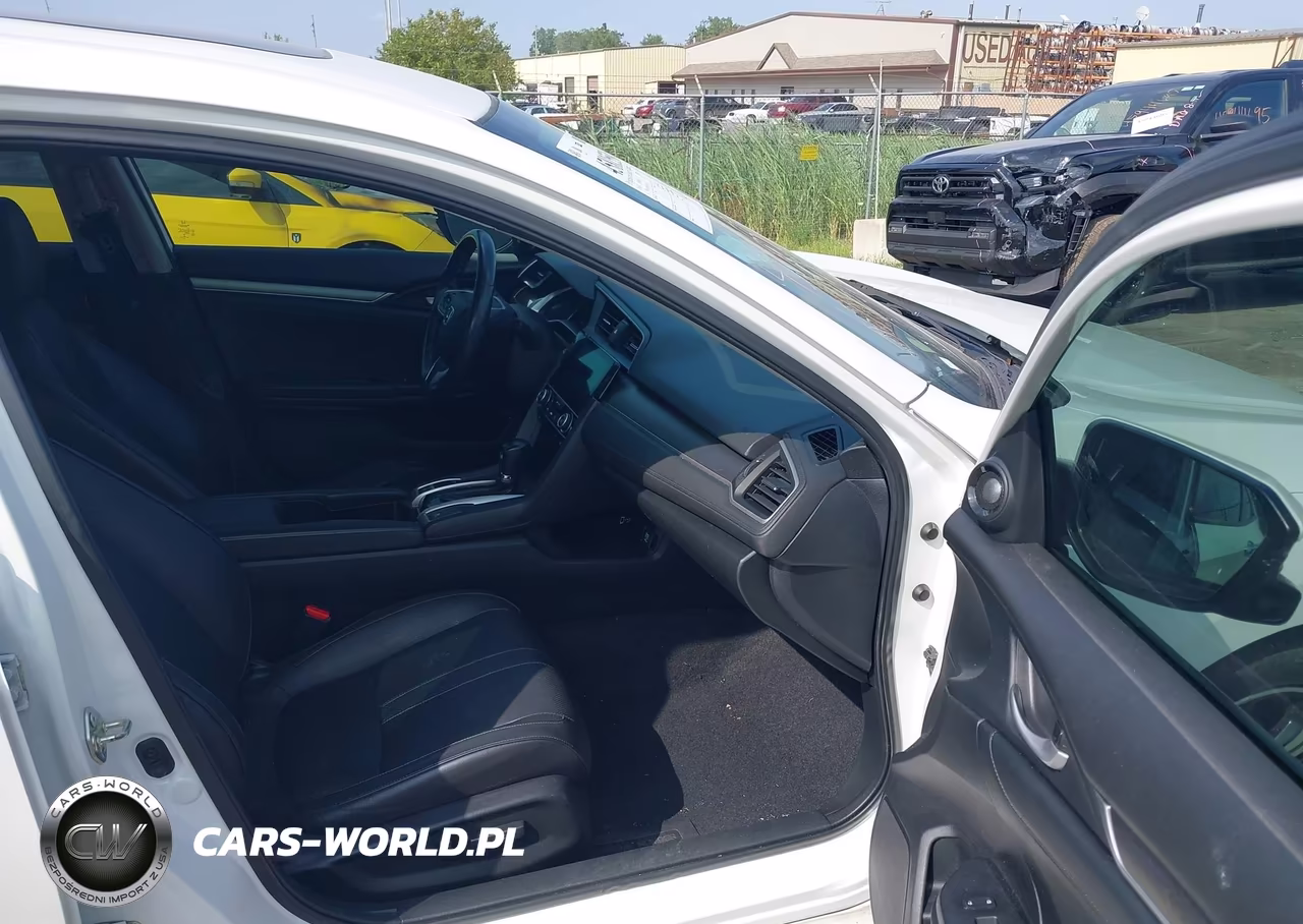 2016 Honda Civic Touring VIN:19XFC1F92GE037176 - 5