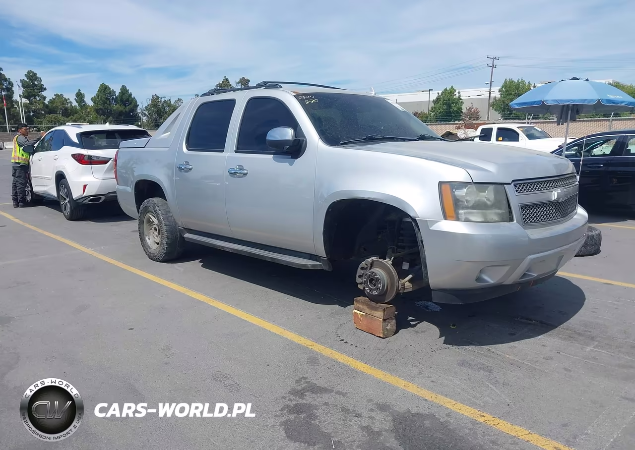 2012 Chevrolet Avalanche Lt – zdjęcie 1 z 17