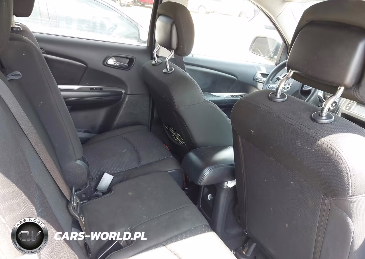 2019 Dodge Journey Se VIN:3C4PDCBB7KT852371 - 8