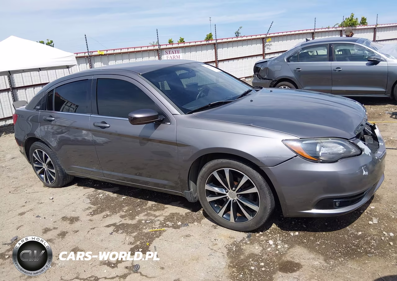 2014 Chrysler 200 Touring VIN:1C3CCBBBXEN197725 - 13