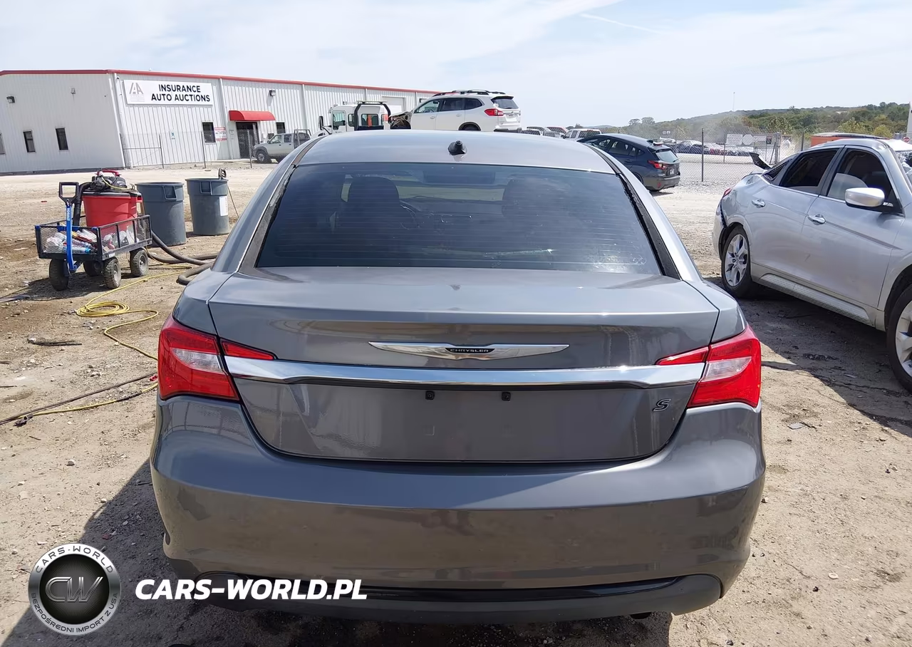 2014 Chrysler 200 Touring VIN:1C3CCBBBXEN197725 - 16