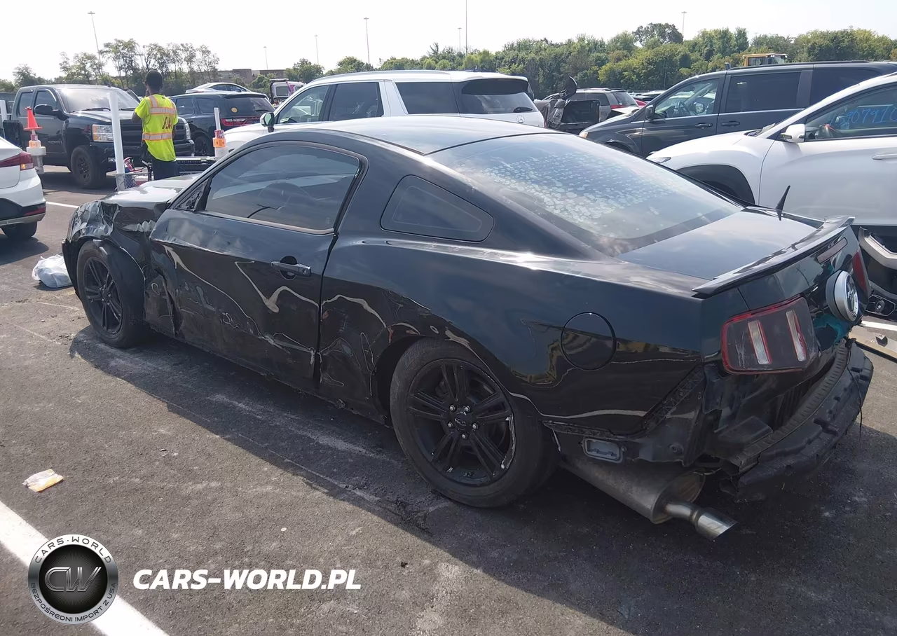 2011 Ford Mustang V6 VIN:1ZVBP8AM1B5136144 - 3