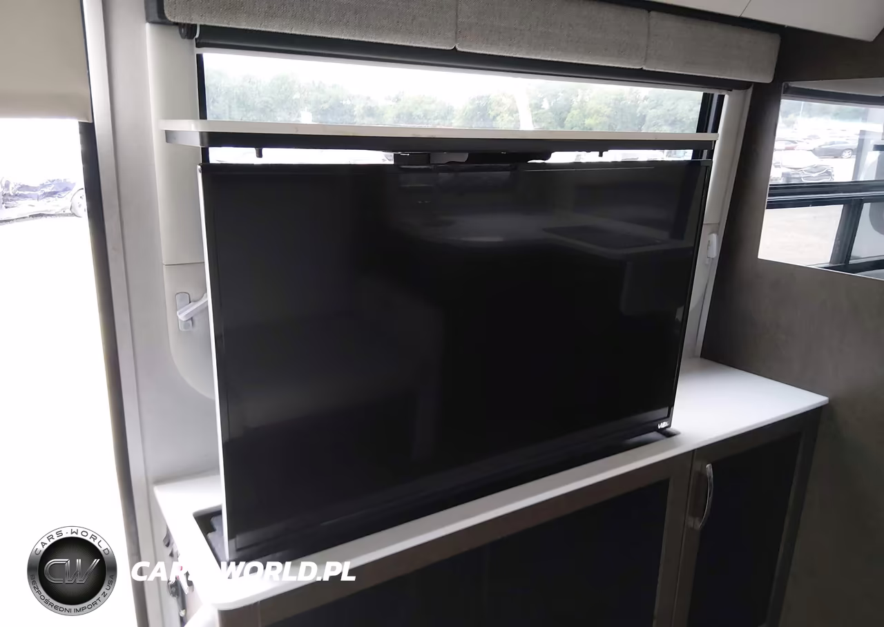 2017 Leisure Sprinter VIN:WDAPF4CC9G9682329 - 12
