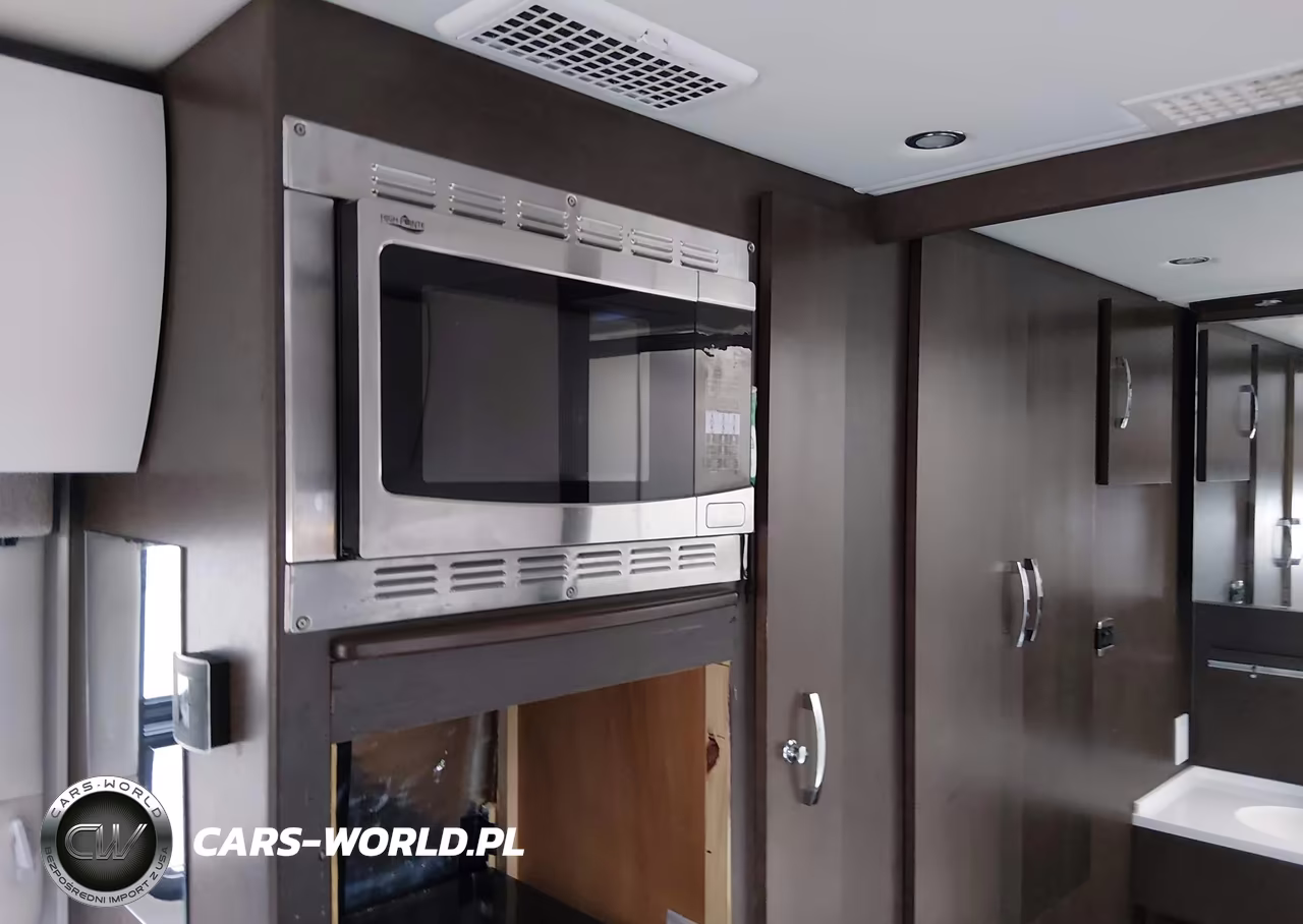 2017 Leisure Sprinter VIN:WDAPF4CC9G9682329 - 13