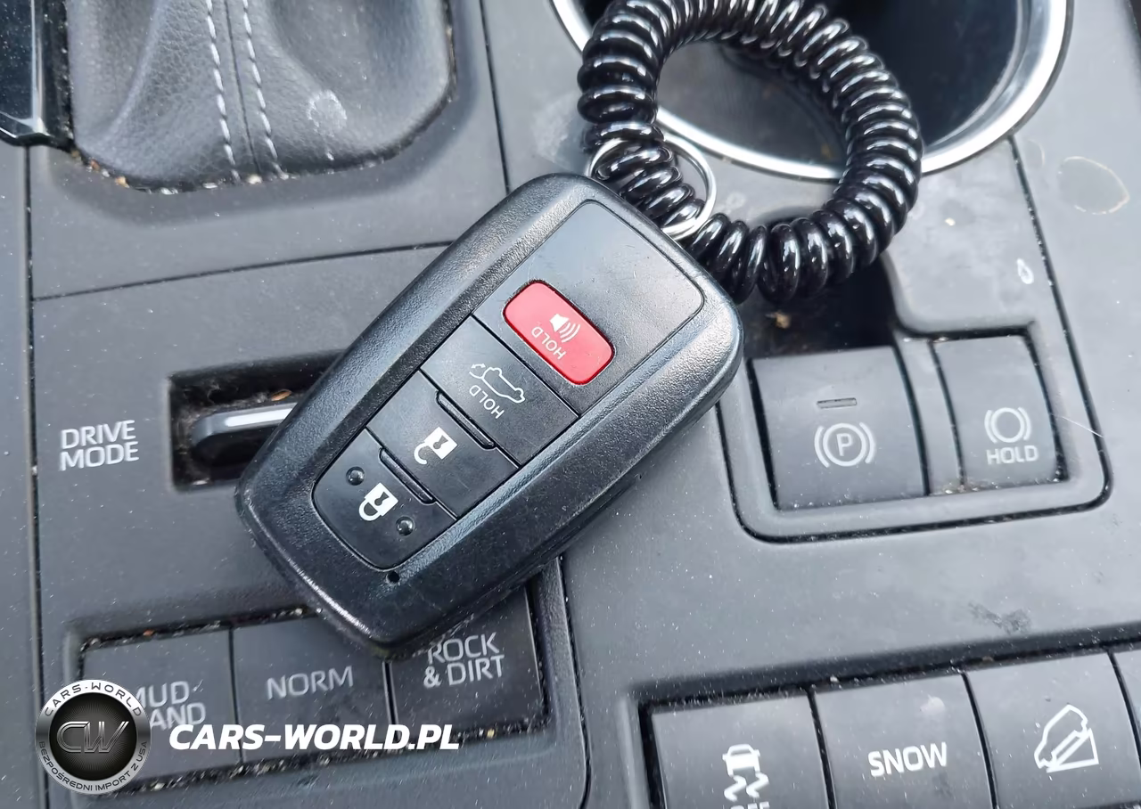 2022 Toyota Highlander Le VIN:5TDBZRBH0NS578609 - 11