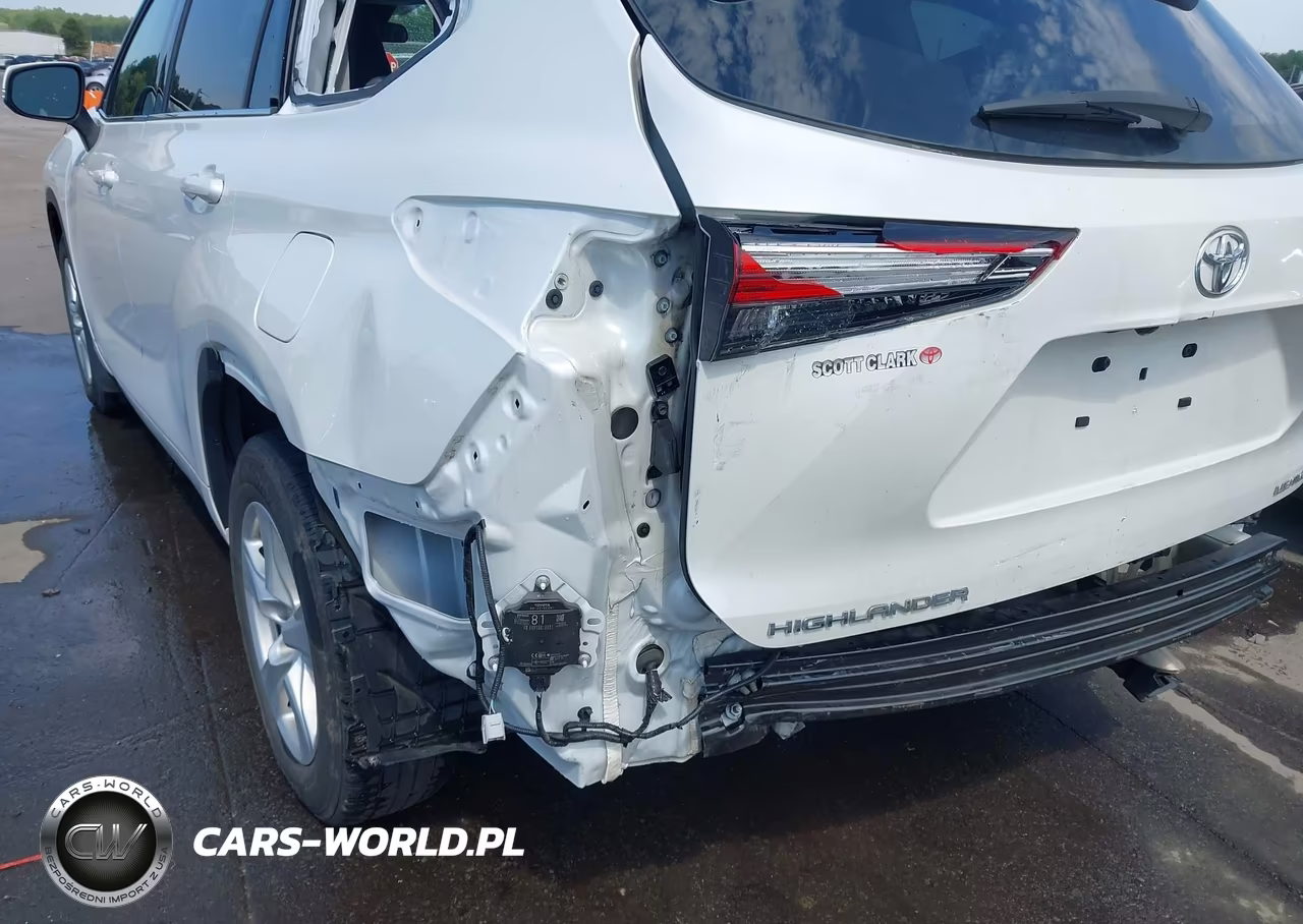 2022 Toyota Highlander Le VIN:5TDBZRBH0NS578609 - 18