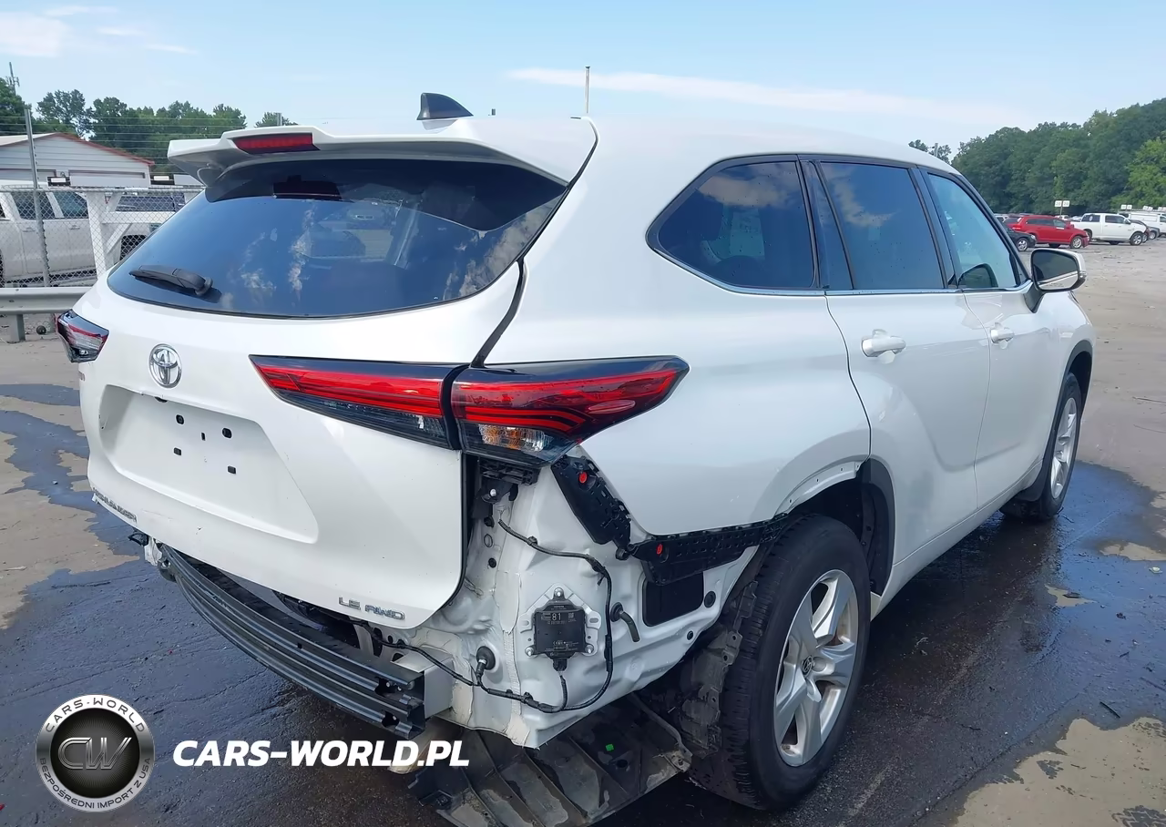 2022 Toyota Highlander Le VIN:5TDBZRBH0NS578609 - 4