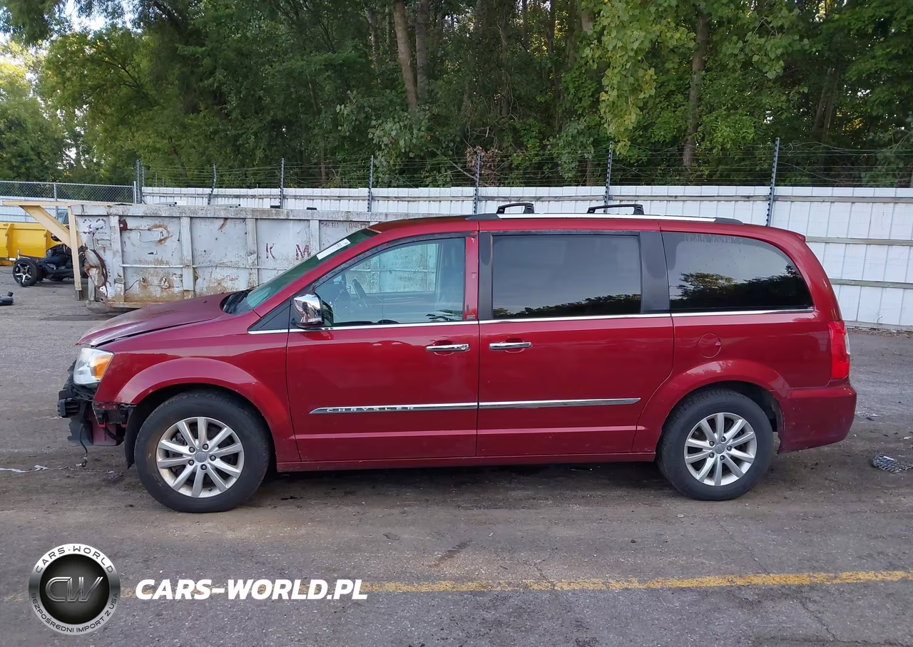 2015 Chrysler Town & Country Limited Platinum VIN:2C4RC1GG9FR711251 - 14